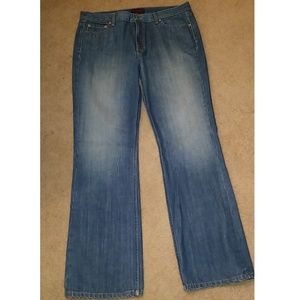 ***Banana Republic Jeans new w/out tag***